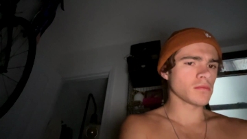 Drufinn  04-12-2021 video houswife